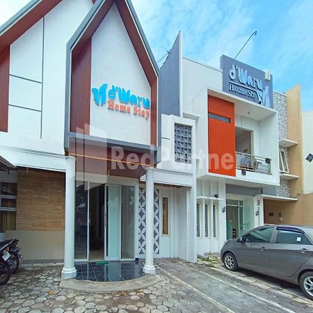 D'Waru Homestay Syariah Near Jl Slamet Riyadi Mitra Reddoorz Surakarta  Экстерьер фото